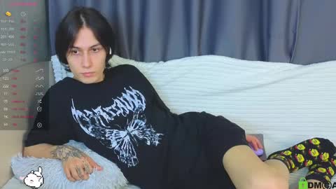 Snapshot of hard__fantasy chatting on May 2026 11:33:02 PM Mark online show from May 2026 11:33:02 PM