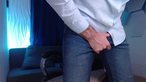 Steve online show from October 2025 03:38:02 PM