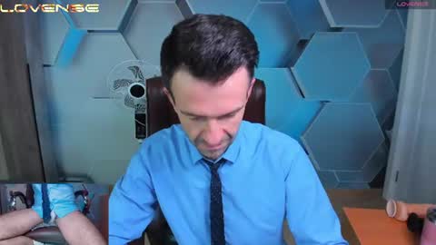 Snapshot of hard_and_juici chatting on June 2026 03:26:01 AM Steve online show from June 2026 03:26:01 AM