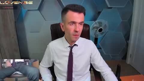 Snapshot of hard_and_juici chatting on June 2026 02:32:01 PM Steve online show from June 2026 02:32:01 PM