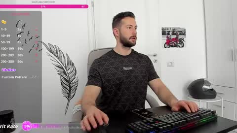 Snapshot of hard_chriss chatting on May 2026 08:19:01 AM Hard Cock online show from May 2026 08:19:01 AM