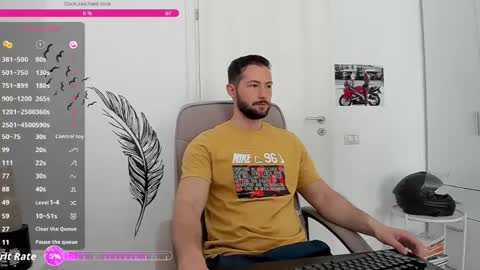 Snapshot of hard_chriss chatting on May 2026 06:20:01 AM Hard Cock online show from May 2026 06:20:01 AM