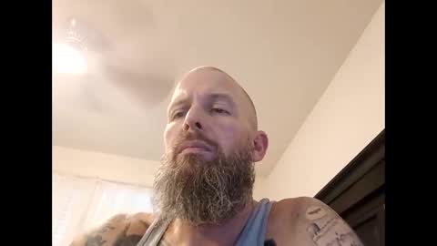 Snapshot of hard_insomnia chatting on February 2025 10:47:01 PM HornyHubby online show from February 2025 10:47:01 PM