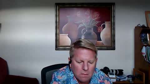 Snapshot of hardblondcouplehawaii chatting on November 2025 11:37:02 PM Steele and Cassie online show from November 2025 11:37:02 PM