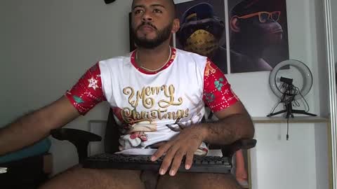 Snapshot of hardboy_latin chatting on December 2024 10:01:02 PM hardboy_latin online show from December 2024 10:01:02 PM