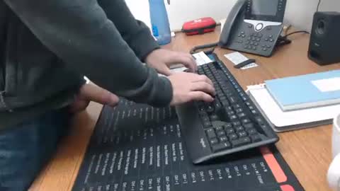 Snapshot of hardcumcanadian chatting on February 2026 04:50:01 PM hardcumcanadian online show from February 2026 04:50:01 PM