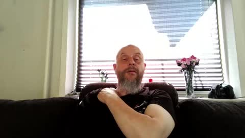 MrLazy online show from April 2026 10:15:01 AM