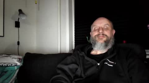 Snapshot of hardmrlazy chatting on April 2026 07:27:01 PM MrLazy online show from April 2026 07:27:01 PM