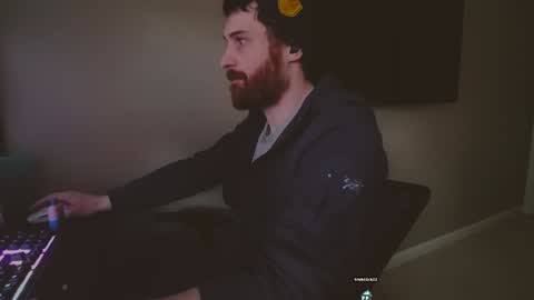 Tom online show from December 2024 01:10:01 PM