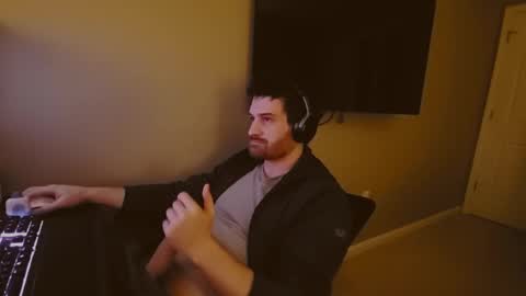 Tom online show from December 2024 04:07:02 AM