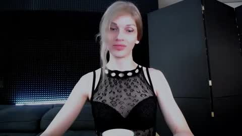 Miss Hardy online show from October 2025 04:27:01 AM