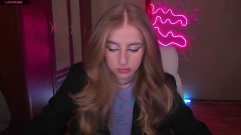 Julia online show from December 2024 09:13:01 AM