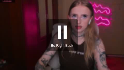 Julia online show from February 2025 05:14:01 AM