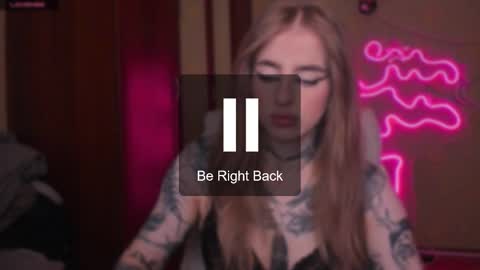 Julia online show from March 2025 05:18:02 AM