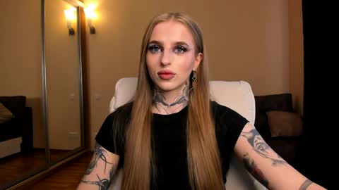 Julia online show from April 2026 05:34:01 AM