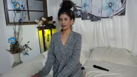 Snapshot of harley_quinns1 chatting on December 2024 06:08:02 AM harley_quinns1 online show from December 2024 06:08:02 AM