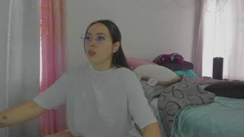 Snapshot of harleynapier chatting on May 2026 02:01:02 PM Natii online show from May 2026 02:01:02 PM