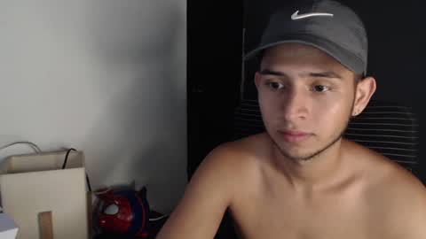 harold_18_ online show from April 2026 06:15:01 PM