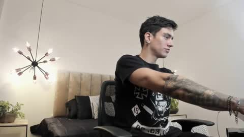 Snapshot of harryy_joness chatting on March 2025 08:44:02 PM Harry Jones online show from March 2025 08:44:02 PM