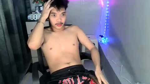 Michael18 online show from March 2025 02:39:02 AM