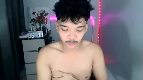 Michael18 online show from March 2025 08:31:02 PM