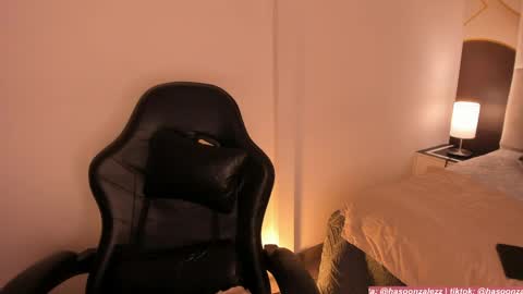 has_gonzalezz online show from April 2026 06:41:02 AM