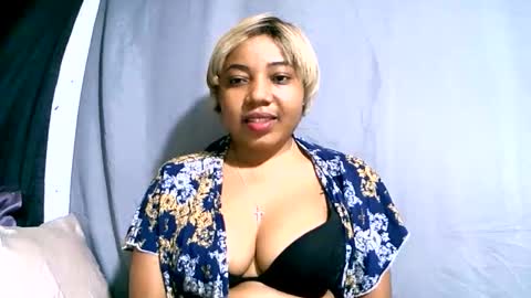 Snapshot of hasimina09 chatting on October 2025 01:36:02 AM hasimina09 online show from October 2025 01:36:02 AM