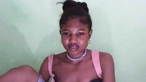 hasleyinah online show from April 2026 10:11:02 PM