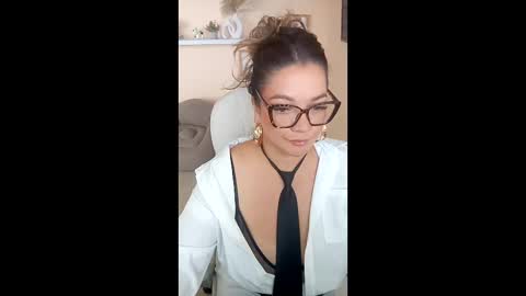 leila online show from June 2026 05:56:02 PM