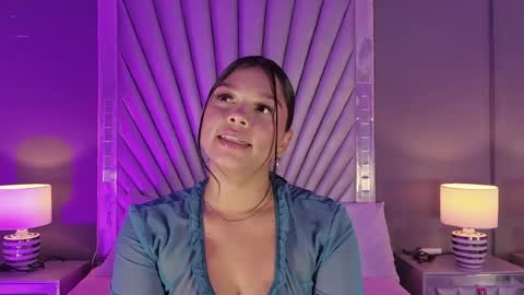 Snapshot of hatsajones chatting on June 2026 04:05:01 AM hatsajones online show from June 2026 04:05:01 AM