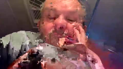 hawks2113 online show from December 2024 11:31:01 PM