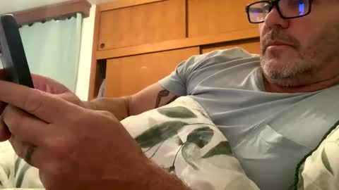 hawks2113 online show from February 2025 01:35:01 AM