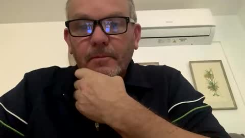 hawks2113 online show from February 2025 12:48:01 PM