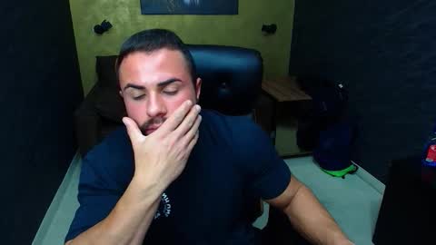 HayesWood online show from October 2025 05:08:01 AM