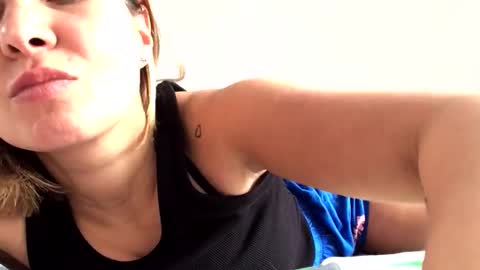 Hayle online show from October 2025 12:08:02 PM