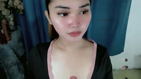 haylee online show from November 2025 02:11:01 AM