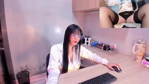 haylenpark online show from December 2025 11:39:02 AM