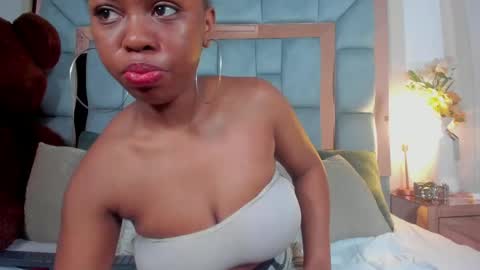Snapshot of hazel_lanee chatting on May 2026 06:29:01 AM hazel_lanee online show from May 2026 06:29:01 AM