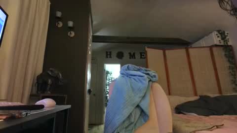 Snapshot of hazel_lyn222 chatting on February 2026 08:40:01 AM Hazel online show from February 2026 08:40:01 AM