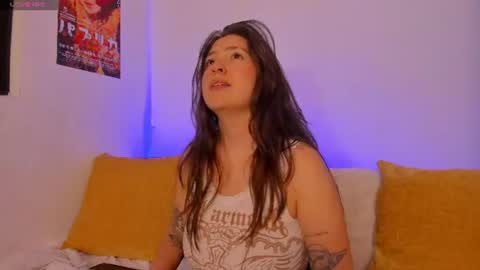 Snapshot of hazel_shy chatting on June 2026 02:24:02 AM Im Hazel online show from June 2026 02:24:02 AM