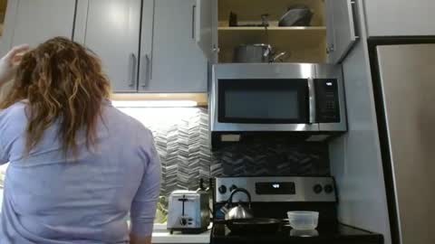 Hazel online show from February 2025 10:20:02 PM