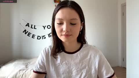Snapshot of hazelhartshorn chatting on May 2026 10:09:01 AM Kira online show from May 2026 10:09:01 AM