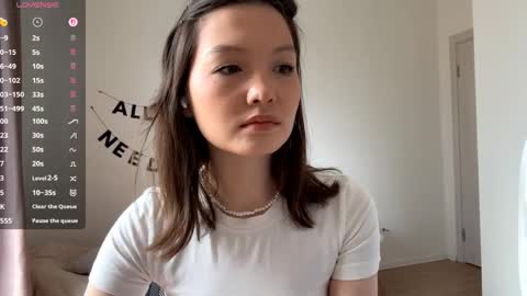 Snapshot of hazelhartshorn chatting on May 2026 12:13:02 PM Kira online show from May 2026 12:13:02 PM
