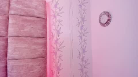 Snapshot of hazelmoret chatting on February 2025 06:24:01 PM HazelMoret online show from February 2025 06:24:01 PM