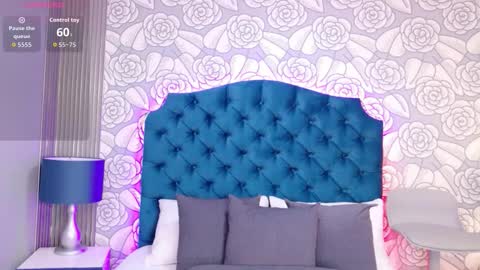 Snapshot of hazelmoret chatting on February 2026 02:59:02 AM HazelMoret online show from February 2026 02:59:02 AM