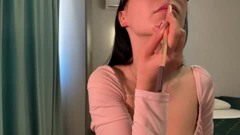 hazyhug online show from May 2026 09:17:01 AM