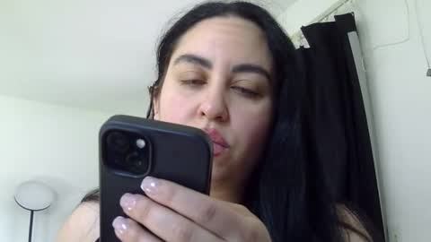 Snapshot of heatwavee chatting on March 2026 05:52:01 PM heatwavee online show from March 2026 05:52:01 PM