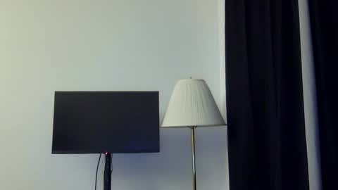 Snapshot of heatwavee chatting on May 2026 12:48:02 AM heatwavee online show from May 2026 12:48:02 AM