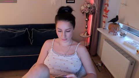 Heaven girl online show from November 2025 11:42:01 AM