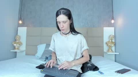 Keira Hecate online show from July 2026 07:29:01 PM